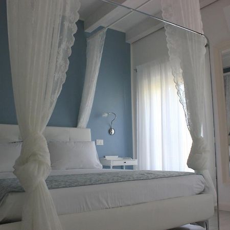 Punto 41 Hotel Пескиера дел Гарда Екстериор снимка